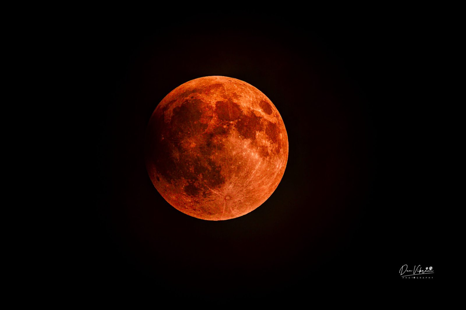 Crimson Silence/ Blood Moon
